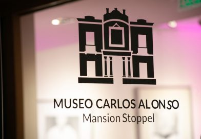 Una performance interdisciplinaria se suma a la muestra “Desbordes” en Museo Carlos Alonso