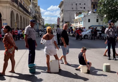 El drama de la falta de agua en La Habana: crisis, mercado negro y desigualdad en el acceso al recurso