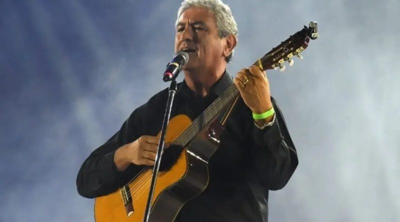 Roberto Mercado presenta “Zamba de mi esperanza. La que sabemos todos”, en la biblioteca Almafuerte