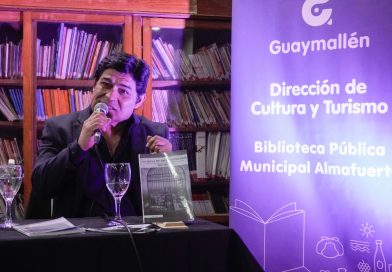 Raúl Aballay fue protagonista de la propuesta “Brindá con Literatura” en la Biblioteca Almafuerte