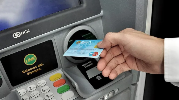 Cuánto dinero en efectivo se puede retirar de los cajeros automáticos en junio