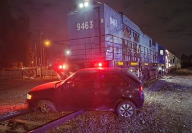 Un vehículo chocó contra un tren de cargas en Guaymallén