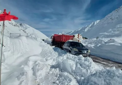 Persisten las nevadas y los pasos a Chile continúan cerrados