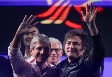 El Gobierno ensaya leves gestos, rendido en el altar de la micro