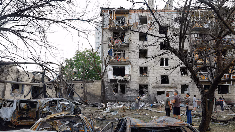 Rusia lanzó un ataque masivo con misiles y drones contra Kiev: nueve muertos y más de una decena de heridos