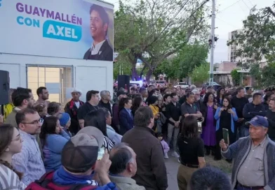 Axel Kicillof acompañó la inauguración de la nueva casa del MDF en Guaymallén