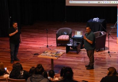 Literatura, cine, poesía y música marcaron una nueva jornada de la Feria del Libro 
